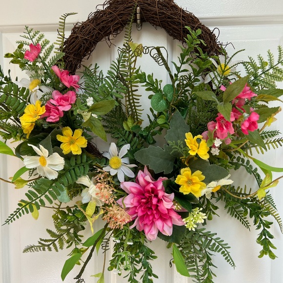 Handmade wreath - Picture 3 of 8